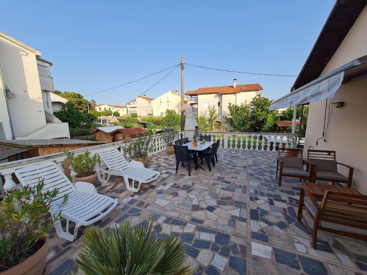 Lovre I Apartment *